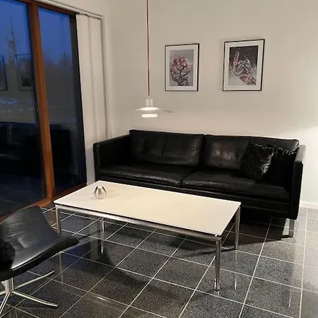 Semesterbostad Fantastisk Lejebolig Med Direkte Udsigt Til So Bogense
